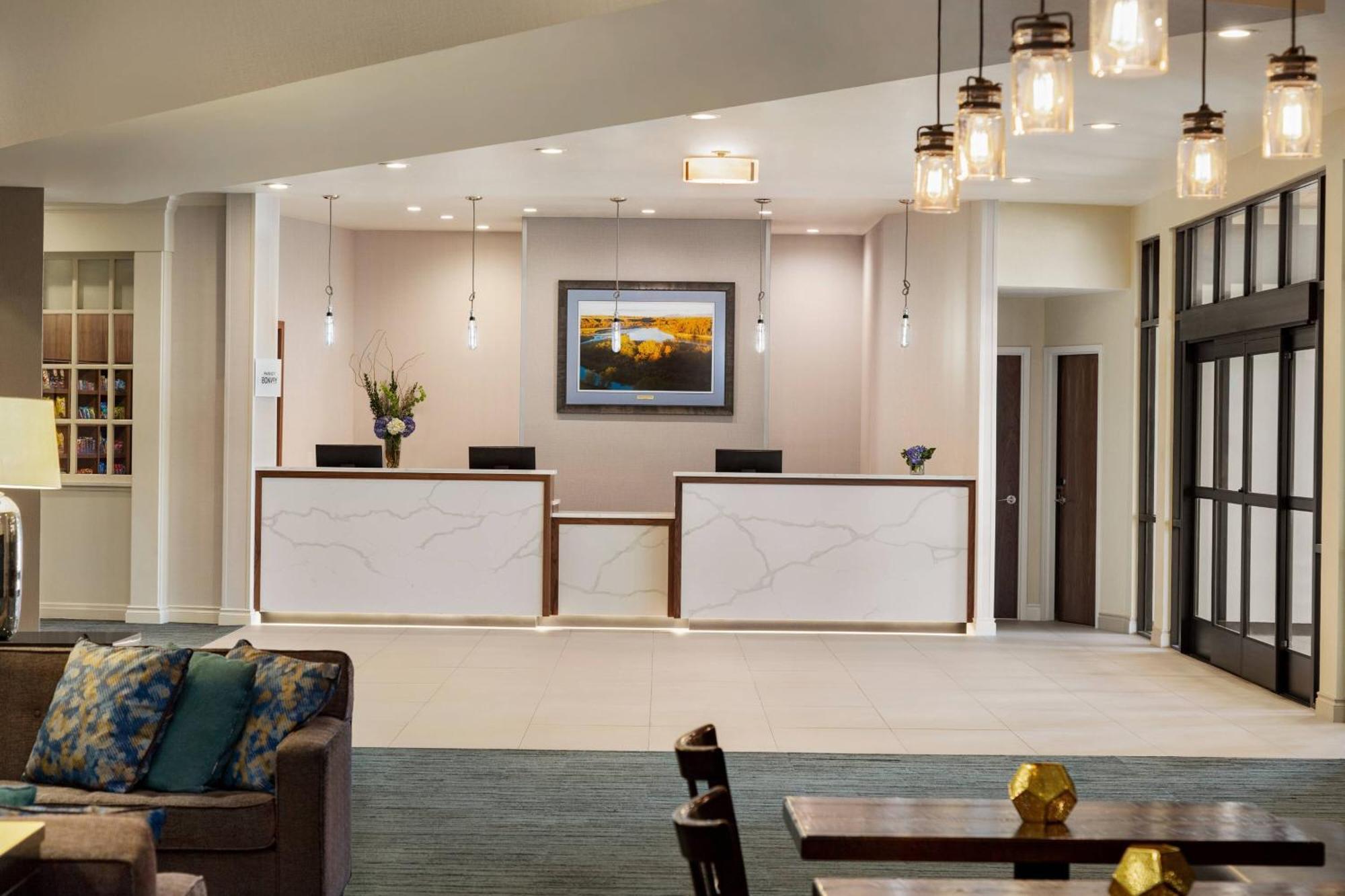 Delta Hotels By Marriott Helena Colonial Exterior foto